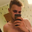 Знакомства: Максим, 24 года, Новоград-Волынский