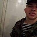 Знакомства: Вадим, 22 года, Белово