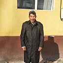 Знакомства: Кахаров Кубатбек, 52 года, Бишкек