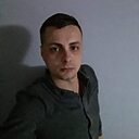 Знакомства: Andrei, 31 год, Iași