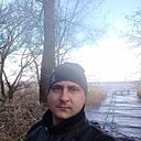 Знакомства: Павел, 29 лет, Градижск