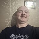 Знакомства: Станислав, 32 года, Новомосковск