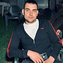 Знакомства: Silviu, 28 лет, Buhuşi