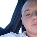 Знакомства: Bartek, 26 лет, Радом