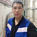 Знакомства: Руслан, 33 года, Рудный