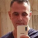 Знакомства: Robert, 33 года, Târgoviște