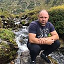 Знакомства: Артем, 36 лет, Михайловск (Ставропольский Край)