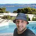 Знакомства: Максим, 35 лет, Димитровград