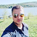 Знакомства: Богдан, 36 лет, Никополь