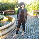 Знакомства: Вика Мирная, 26 лет, Марганец