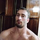 Знакомства: Виталя, 31 год, Петропавловск