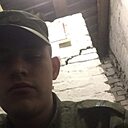 Знакомства: Максим, 23 года, Новополоцк