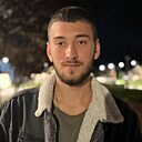 Знакомства: Alexandru, 21 год, Brașov