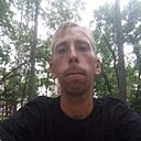 Знакомства: Денис, 31 год, Дальнереченск