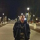 Знакомства: Роман, 42 года, Шахты