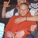 Знакомства: Денис, 25 лет, Уяр