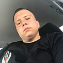 Знакомства: Илья, 24 года, Солигорск