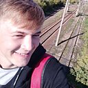 Знакомства: Дима, 24 года, Зверево