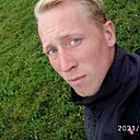 Знакомства: Александр, 26 лет, Карпогоры