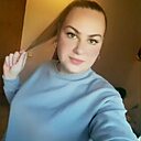 Знакомства: Танюшка, 23 года, Познань