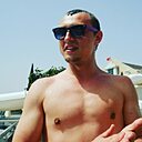 Знакомства: Олег, 32 года, Мозырь