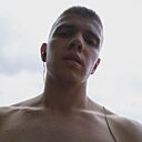 Знакомства: Денис, 25 лет, Подгорный