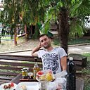 Знакомства: Денис, 35 лет, Владикавказ
