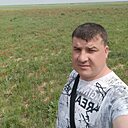 Знакомства: Леонид, 36 лет, Караганда