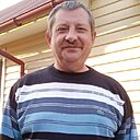 Знакомства: Валентин, 63 года, Острина