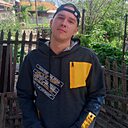 Знакомства: Илья, 31 год, Астрахань