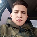 Знакомства: Илья, 28 лет, Кингисепп