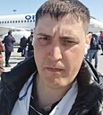 Знакомства: Виталий, 34 года, Магадан