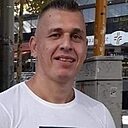 Знакомства: Ionut, 42 года, Târgoviște