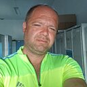 Знакомства: Vik, 46 лет, Солигорск