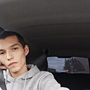 Знакомства: Евгений, 28 лет, Чебоксары