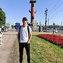 Знакомства: Славик, 25 лет, Москва