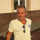 Знакомства: Костик, 64 года, Варшава