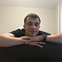 Знакомства: Виктор, 35 лет, Губкинский