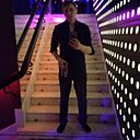 Знакомства: Денис, 33 года, Краснотурьинск