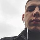 Знакомства: Андрей, 27 лет, Псков
