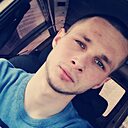 Знакомства: Юра, 29 лет, Новомосковск