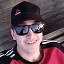 Знакомства: Евгений, 24 года, Змеиногорск