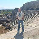 Знакомства: Владислав, 45 лет, Салехард