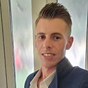 Знакомства: Marius Lăcătuș, 28 лет, Oradia