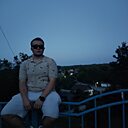 Знакомства: Макс, 22 года, Петриков