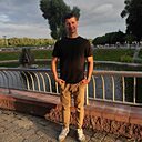 Знакомства: Игорь, 28 лет, Ельск