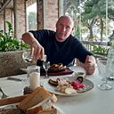 Знакомства: Виктор, 50 лет, Северск