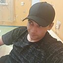 Знакомства: Денис, 33 года, Абдулино