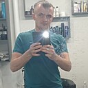 Знакомства: Илья, 28 лет, Вольск