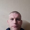 Знакомства: Виталик, 40 лет, Волхов